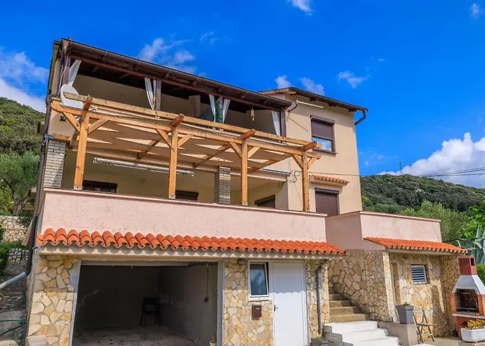 Vesna * Supetarska Draga